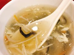 酸辣汤-小姜锅贴(凤凰街店)