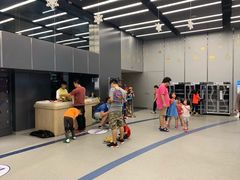 -冰纷万象滑冰场(南山万象天地店)