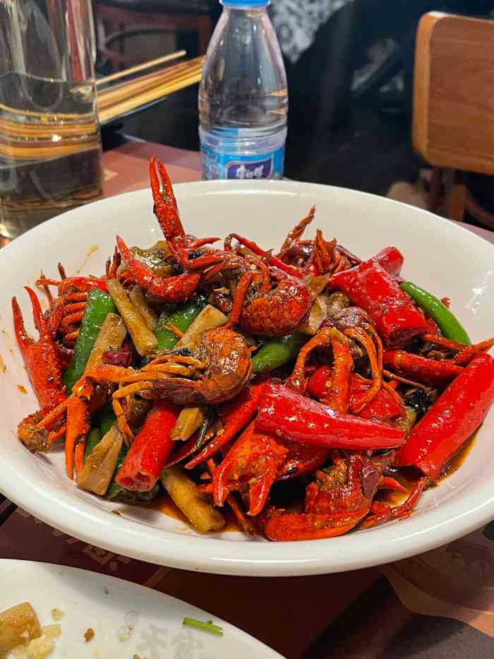 天宝兄弟61湘菜龙虾馆(梅林直营店)-"工作日难得的放松,打工人呐