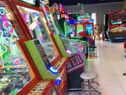 点击看大图 -meland·儿童乐园·游戏厅娃娃机·电玩Xbox(成都合生汇店)