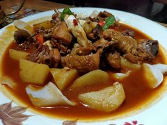 沙湾大盘鸡-西域盛宴烧烤新疆菜清真餐厅(古美店)