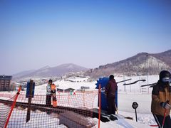 -中旅松花湖滑雪场