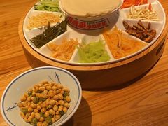 -怪噜范·老贵阳街头名小吃(汇金星力城店)