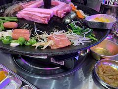 -豚豚家돈돈가韩国锅盖烤肉(新北万达店)