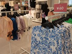 -H&M(天一广场店)