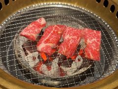 -山川小町·极番烧肉(新地假日广场店)