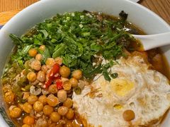 -呷佬·长沙手工米粉(金沙江路店)