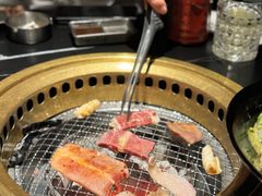 -山川小町·极番烧肉(新地假日广场店)