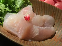 -老牌坊云南鱼豆花火锅(哈西万达店)