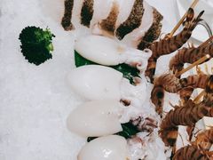 -红鼎豆捞·非遗鲍皇汤火锅(宝丰路店)