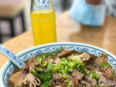 卤煮火烧-门框胡同百年卤煮(新街口店)