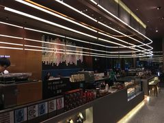 -星巴克臻选(上海虹桥新天地三店)
