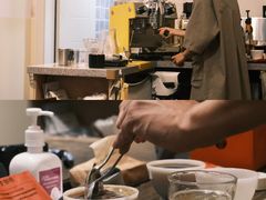 餐具摆设-浅行深作咖啡坊