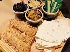 -丁里羊肉小镇(天鹅湖总店)