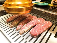 -臻牛烤肉