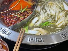 -重庆故事姊妹老火锅(财经学院店)