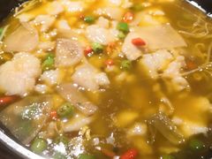 -有红鸡毛店·川菜(建设路店)