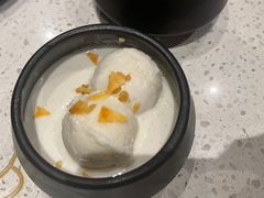 米布冰激凌-半山腰·云南菜(侨福芳草地店)