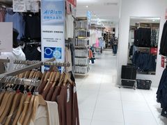 -优衣库(青岛伟东乐客城店)