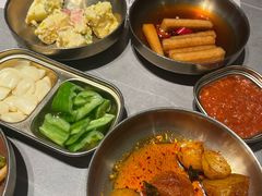 -草家酱蟹炭火烤肉店(珲春南路一店)