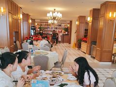 -鹏城人家海鲜酒家·23年老字号(较场尾店)