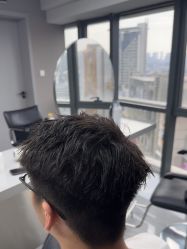 -宫铭烫发染发接发店