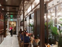 -阿瓦山寨·湘菜现炒·剁椒鱼头王(咸阳总店)
