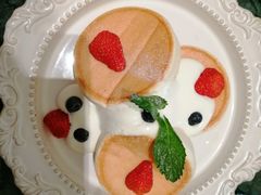 莓果乐园日式梳芙厘松饼-秘密旅行Bonjour(黑金冠 江南西店)