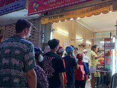 -Bánh Mì Huynh Hoa