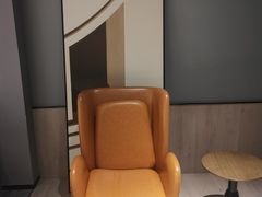 -上海虹桥中心爱琴海亚朵S酒店