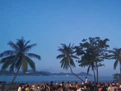 -JW万豪厨房餐厅·滨海草坪烧烤·海鲜·海景(三亚绿发山海天JW万豪酒店)
