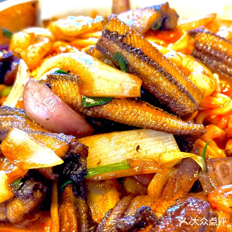 这碗面也太香了吧！淮海路复兴面王