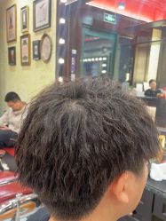 -东方先生国潮男士理发馆