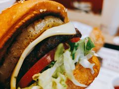 -The Habit Burger Grill 哈比特汉堡(复兴soho店)