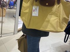 -Longchamp(佛罗伦萨小镇奥特莱斯店)