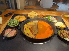 -重庆故事姊妹老火锅(财经学院店)