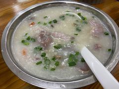 新鲜猪杂粥-南记食粥坊·宵夜大排档(南桂店)