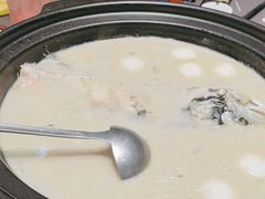 -香山湖家家宴(中山陵店)