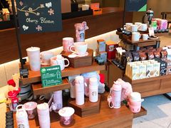 零售区-星巴克(深圳嘉汇新城店)