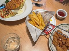 -菲滋意式餐厅(临海银泰店)