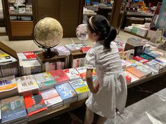 -凤凰国际书城(凤凰广场店)
