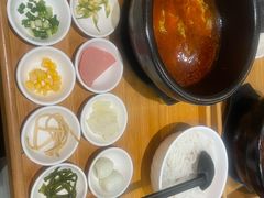 -滇越乘象云南餐厅(次渠店)