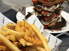 -W COLLECTIVE  DESSERT SHOP