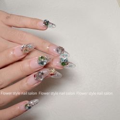 -花系美·美甲美睫精品店