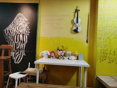 -志龙皇冠吃货椰子铺