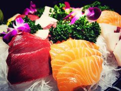 -青瓦餐厅·生鱼片·韩园烤肉(西塔店)