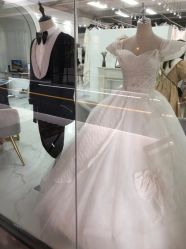 -莫兰迪婚纱摄影