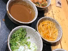 -顶顶汤火牛排火锅·经典铜锅涮肉