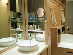 -阿瓦尼河滨曼谷酒店