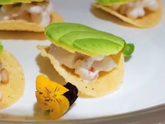 牛油果酸奶虎虾-渔语鱼酸菜鱼新川菜(来福士店)